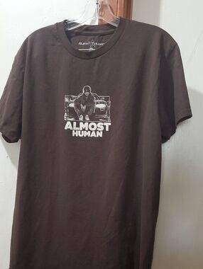ALMOST HUMAN Men's Brown Graphic Tee SIZE L